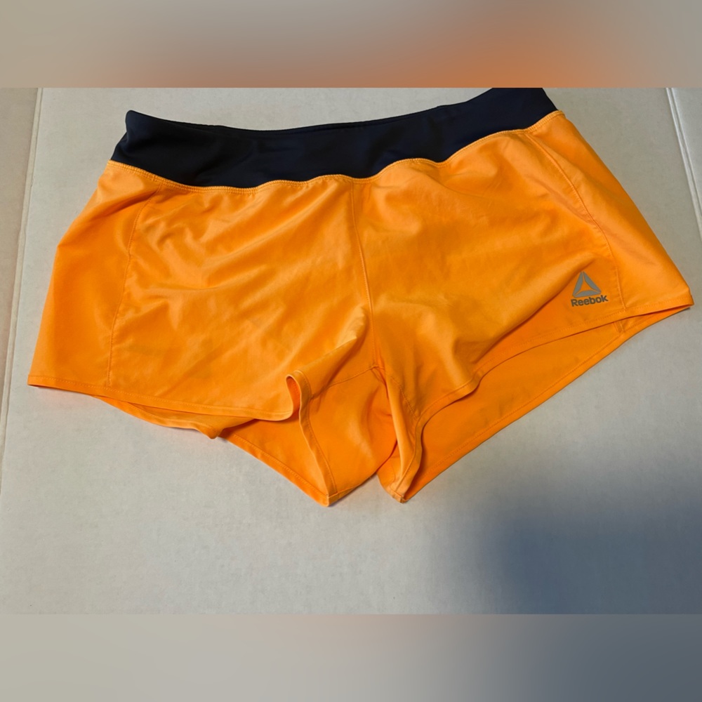 Reebok Les Mills Orange Shorts with Liner Medium